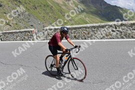 Photo #2425209 | 28-07-2022 13:41 | Passo Dello Stelvio - Prato side BICYCLES