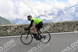 Photo #2427324 | 28-07-2022 12:01 | Passo Dello Stelvio - Prato side BICYCLES