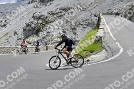 Photo #2313373 | 15-07-2022 14:26 | Passo Dello Stelvio - Prato side BICYCLES