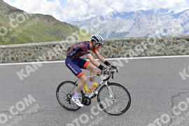 Photo #2420478 | 27-07-2022 13:38 | Passo Dello Stelvio - Prato side BICYCLES