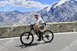 Photo #2287051 | 11-07-2022 12:53 | Passo Dello Stelvio - Prato side BICYCLES
