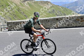 Photo #2351055 | 18-07-2022 12:23 | Passo Dello Stelvio - Prato side BICYCLES