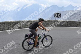 Photo #2364605 | 21-07-2022 10:36 | Passo Dello Stelvio - Prato side BICYCLES