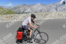 Photo #2259857 | 08-07-2022 16:10 | Passo Dello Stelvio - Prato side BICYCLES