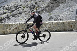 Photo #2287343 | 11-07-2022 13:36 | Passo Dello Stelvio - Prato side BICYCLES