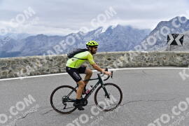 Photo #2438145 | 30-07-2022 10:07 | Passo Dello Stelvio - Prato side BICYCLES