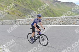 Photo #2431042 | 29-07-2022 13:25 | Passo Dello Stelvio - Prato side BICYCLES