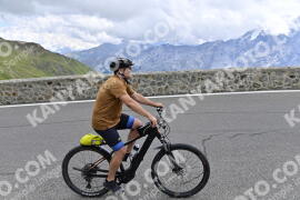 Photo #2406066 | 26-07-2022 12:24 | Passo Dello Stelvio - Prato side BICYCLES