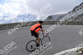 Photo #2416009 | 27-07-2022 11:19 | Passo Dello Stelvio - Prato side BICYCLES