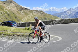 Photo #2737878 | 25-08-2022 11:43 | Passo Dello Stelvio - Prato side BICYCLES