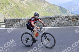 Photo #2366579 | 21-07-2022 12:31 | Passo Dello Stelvio - Prato side BICYCLES
