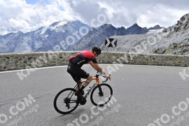 Photo #2405502 | 26-07-2022 11:17 | Passo Dello Stelvio - Prato side BICYCLES