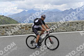 Photo #2447371 | 30-07-2022 13:20 | Passo Dello Stelvio - Prato side BICYCLES