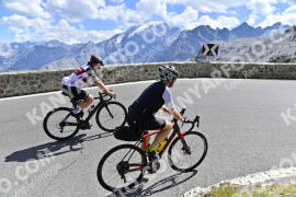 Photo #2755006 | 26-08-2022 12:32 | Passo Dello Stelvio - Prato side BICYCLES