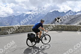 Photo #2405194 | 26-07-2022 10:46 | Passo Dello Stelvio - Prato side BICYCLES