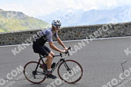 Photo #2364941 | 21-07-2022 11:00 | Passo Dello Stelvio - Prato side BICYCLES
