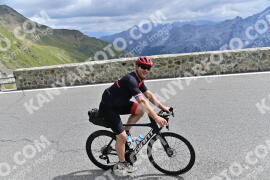Photo #2464939 | 31-07-2022 12:02 | Passo Dello Stelvio - Prato side BICYCLES