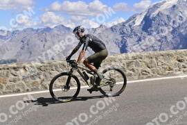 Photo #2743235 | 25-08-2022 14:17 | Passo Dello Stelvio - Prato side BICYCLES