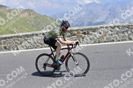 Photo #2367252 | 21-07-2022 13:51 | Passo Dello Stelvio - Prato side BICYCLES