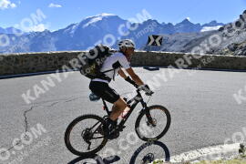 Photo #2737334 | 25-08-2022 10:45 | Passo Dello Stelvio - Prato side BICYCLES