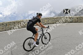 Photo #2415483 | 27-07-2022 11:11 | Passo Dello Stelvio - Prato side BICYCLES