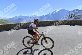 Photo #2350334 | 18-07-2022 10:26 | Passo Dello Stelvio - Prato side BICYCLES