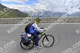 Photo #2431497 | 29-07-2022 14:05 | Passo Dello Stelvio - Prato side BICYCLES