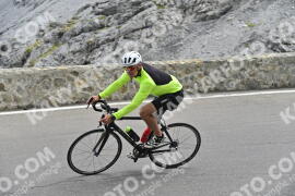 Photo #2431376 | 29-07-2022 14:03 | Passo Dello Stelvio - Prato side BICYCLES