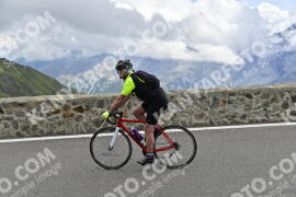Photo #2418954 | 27-07-2022 12:39 | Passo Dello Stelvio - Prato side BICYCLES