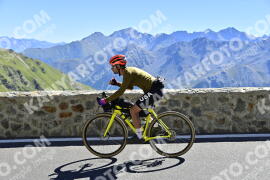 Photo #2337418 | 17-07-2022 10:28 | Passo Dello Stelvio - Prato side BICYCLES