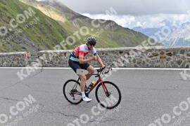 Photo #2419128 | 27-07-2022 12:43 | Passo Dello Stelvio - Prato side BICYCLES