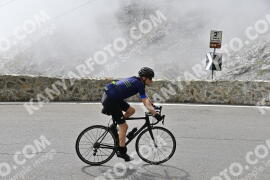 Photo #2426334 | 28-07-2022 11:12 | Passo Dello Stelvio - Prato side BICYCLES