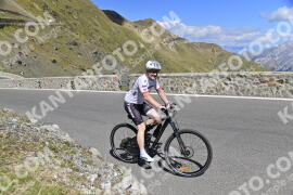 Photo #2743564 | 25-08-2022 14:32 | Passo Dello Stelvio - Prato side BICYCLES