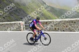 Photo #2425098 | 28-07-2022 13:15 | Passo Dello Stelvio - Prato side BICYCLES