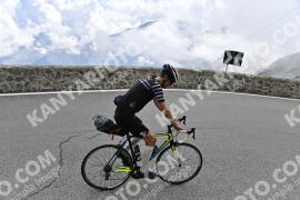 Photo #2415413 | 27-07-2022 11:08 | Passo Dello Stelvio - Prato side BICYCLES