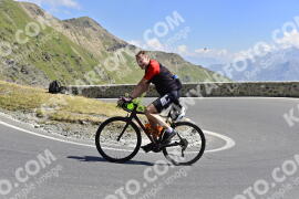 Photo #2370033 | 22-07-2022 11:55 | Passo Dello Stelvio - Prato side BICYCLES