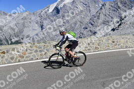 Photo #2259881 | 08-07-2022 16:14 | Passo Dello Stelvio - Prato side BICYCLES