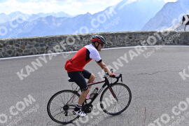 Photo #2752617 | 26-08-2022 10:50 | Passo Dello Stelvio - Prato side BICYCLES