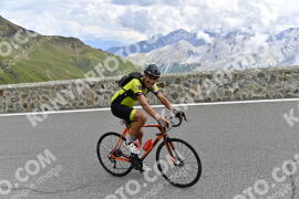 Photo #2430979 | 29-07-2022 13:15 | Passo Dello Stelvio - Prato side BICYCLES