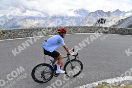 Photo #2406520 | 26-07-2022 13:11 | Passo Dello Stelvio - Prato side BICYCLES