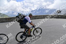 Photo #2416822 | 27-07-2022 11:37 | Passo Dello Stelvio - Prato side BICYCLES
