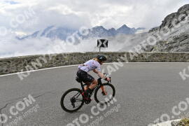 Photo #2425848 | 28-07-2022 10:49 | Passo Dello Stelvio - Prato side BICYCLES