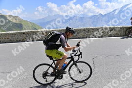 Photo #2399676 | 25-07-2022 11:55 | Passo Dello Stelvio - Prato side BICYCLES