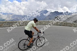 Photo #2420014 | 27-07-2022 13:15 | Passo Dello Stelvio - Prato side BICYCLES