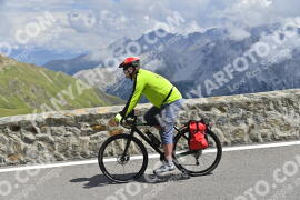 Photo #2431236 | 29-07-2022 13:44 | Passo Dello Stelvio - Prato side BICYCLES