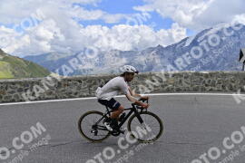 Photo #2420765 | 27-07-2022 13:57 | Passo Dello Stelvio - Prato side BICYCLES