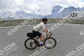 Photo #2419364 | 27-07-2022 12:47 | Passo Dello Stelvio - Prato side BICYCLES