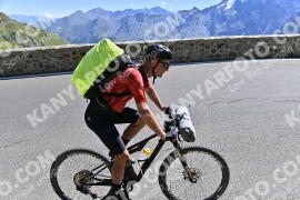 Photo #2317108 | 16-07-2022 11:09 | Passo Dello Stelvio - Prato side BICYCLES