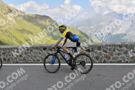 Photo #2384326 | 24-07-2022 14:10 | Passo Dello Stelvio - Prato side BICYCLES