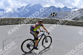 Photo #2417564 | 27-07-2022 11:46 | Passo Dello Stelvio - Prato side BICYCLES